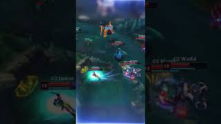 Celebrate TheShy with the “LPL Darkin Dunk” emote, complete with a custom sound. Available now!