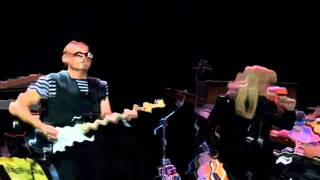 The B-52's - "Give Me Back My Man" (Live, October/2011) (Sound Quality)