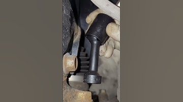 Subaru Brake Caliper Bracket Bolt Socket in Action! Snapon BTCS1 socket on Tech Tip Tuesday! #shorts