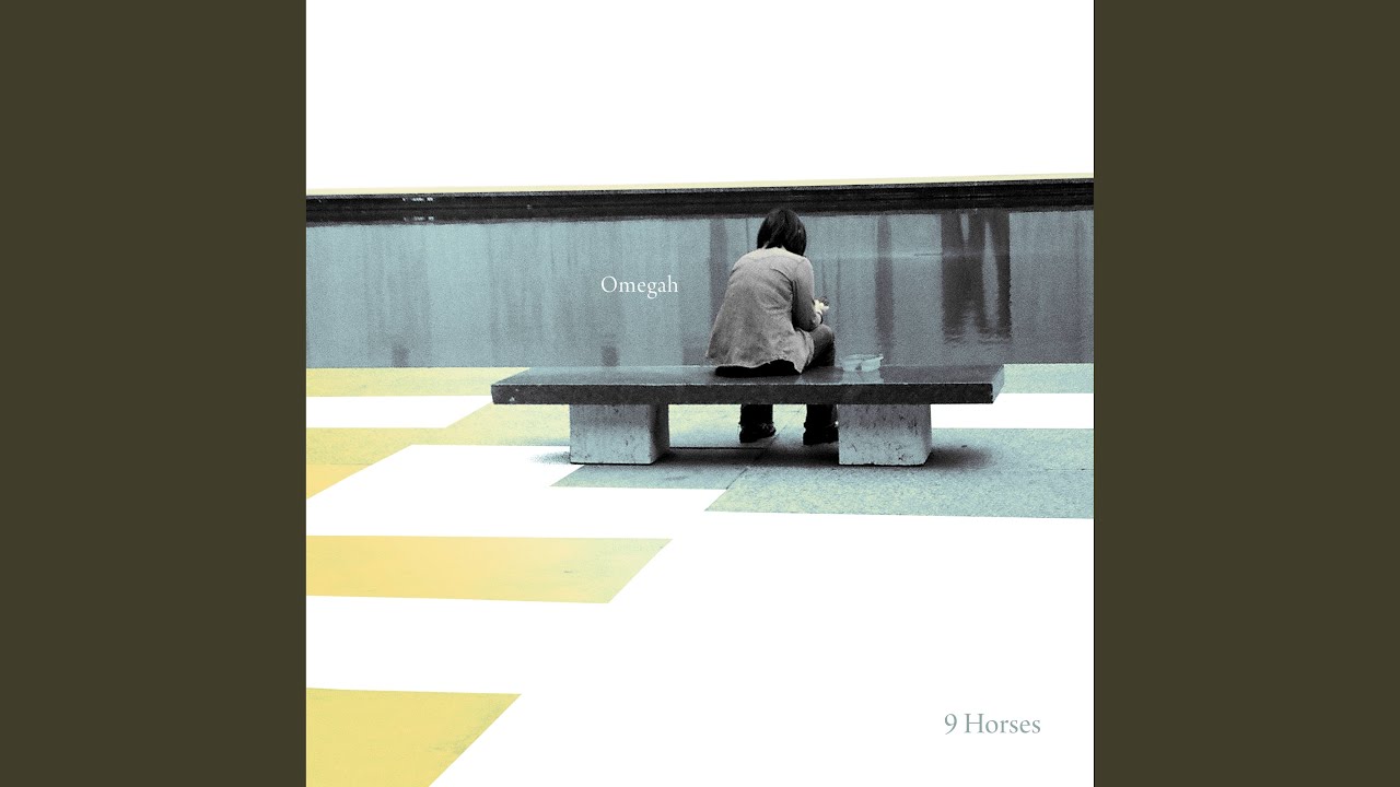 the grain of the wood of the frame