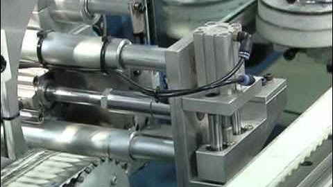 AUTOMATIC SEALING ROBOT