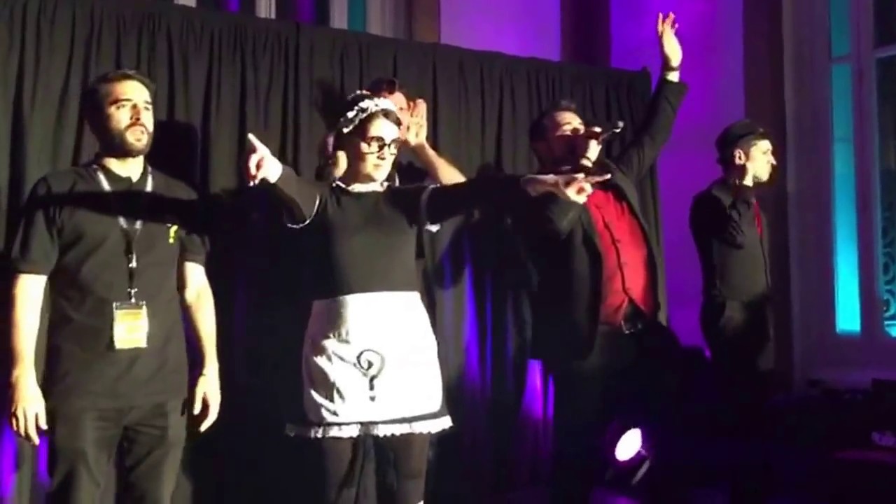 Enigmatium Barcelona. Restaurante espectáculo. Restaurante original. Restaurante despedidas.