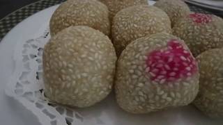 Kue Onde Onde Kekinian yang Punya Banyak Topping