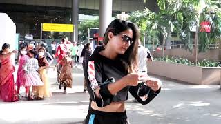 HINA KHAN SPOTTED AT AIRPORT ARRIVAL