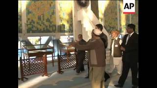 Uk Fm David Miliband Visits The Faisal Mosque