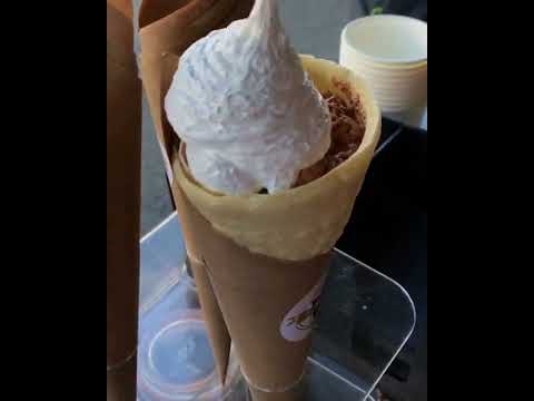 This marshmallow crepe