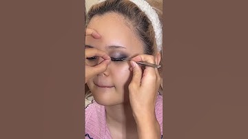 Hướng dẫn chi tiết trang điểm mắt tone xám khói ứng dụng | Tina Lê Make Up #shorts #tinalemakeup