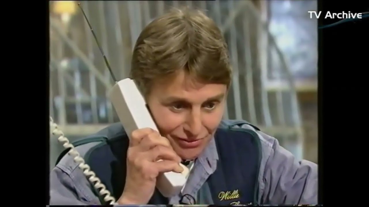Noel's House Party Grab-A-Grand Segment - Willie Carson - Saturday 25th November 1995