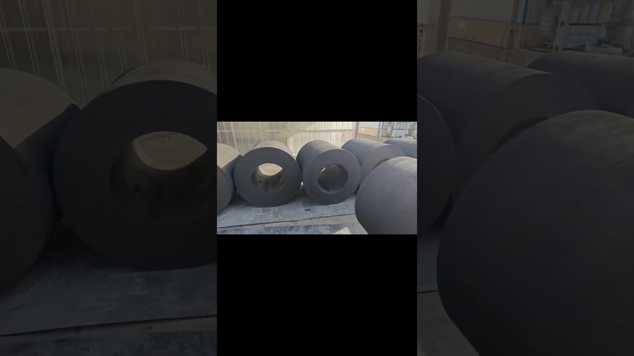 Cylindrical Fenders: The Unsung Heroes of Marine Safety! ⚓️🔥