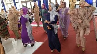 Heboh Goyang Maumere Bersama Keluarga Pake Kebaya, Kain, Hak Tinggi Di Pesta Pernikahan Putra & Nisa