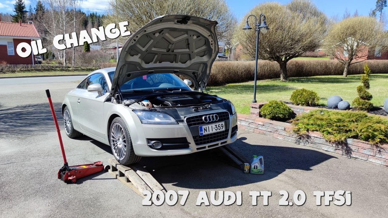 Oil change - 2007 Audi TT mk2 2.0TFSi BWA