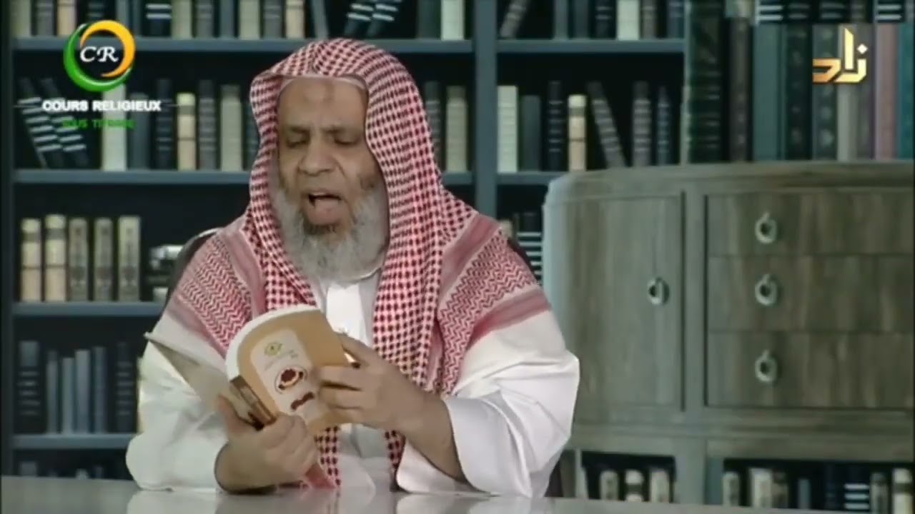 عرض لبعض مؤلفات #الدكتور_الصغير_بن_عمار 