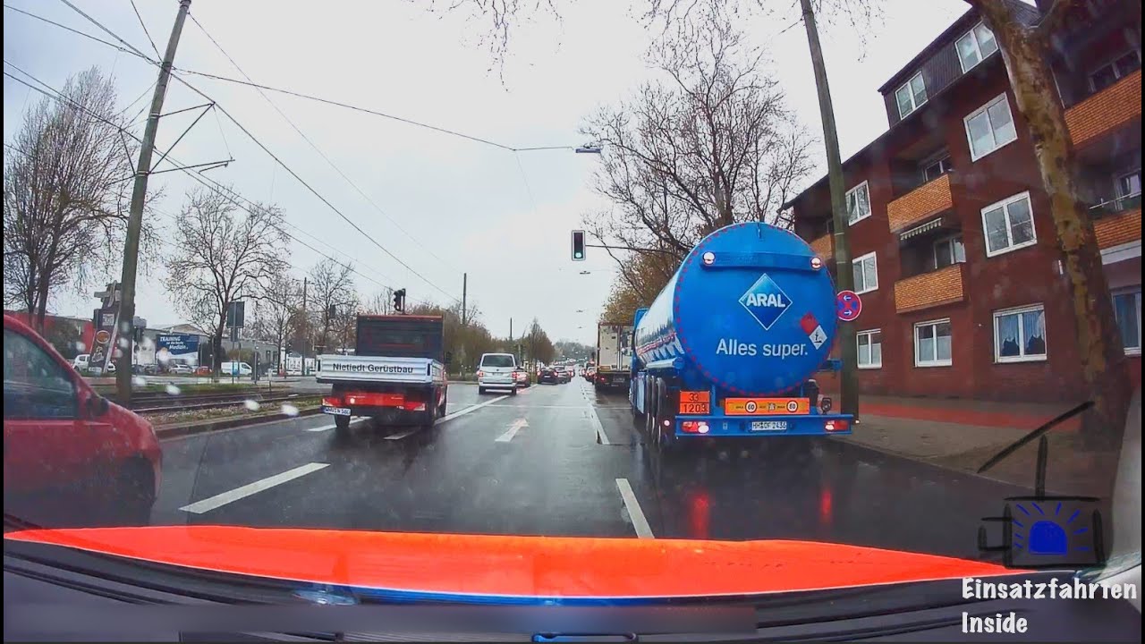 Einsatzfahrten zu Amokalarm + Messerattacke in Wachtberg Polizei mit SEKs + MEKs + VG + RD in Bonn