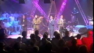 02 he laid down his golden crown (Beyond The Clouds) (Kingsmen Quartet)