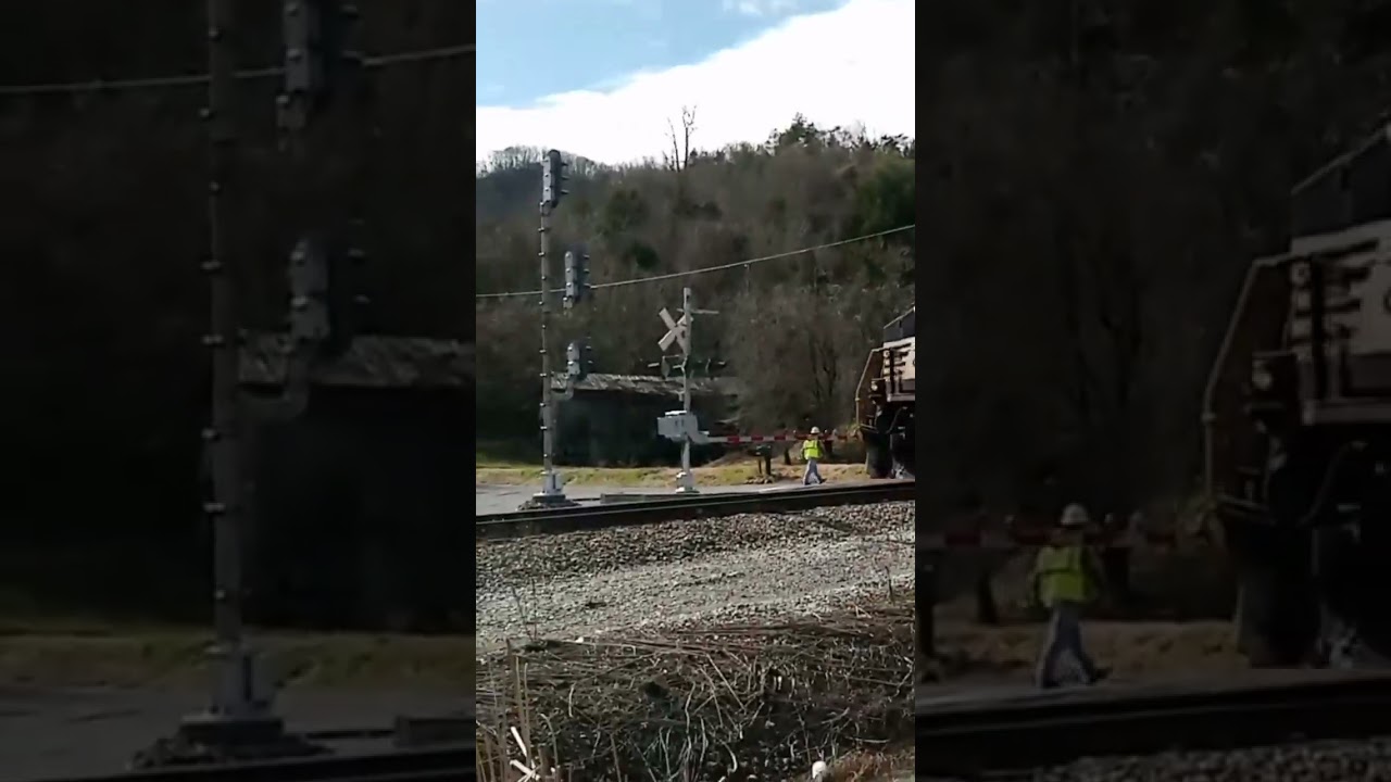 Norfolk southern train meets csx train in gate city VA