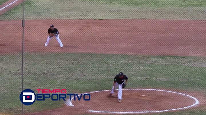 Servando Lopez en el pitcheo y Plascencia con la p...