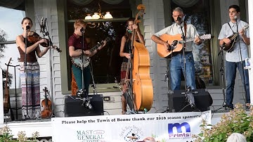 Strictly Strings - High on a Mountain - 2016 Summer Concerts at the Jones House