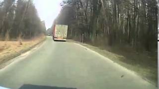 Truck crash Tractor! (Cieżarówka rozwala traktor!)