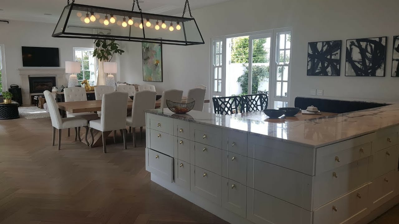 Top Billing Features The Timeless Black & White Home Of The Khoury