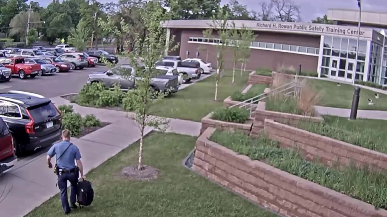 Surveillance Video Confirms That Saint Paul Police Officer Jacob Pederson Is Not Umbrella Man Saint Paul Minnesota