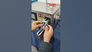 The automatic wire binding machine is a small desktop gold wire binding machine. The touch