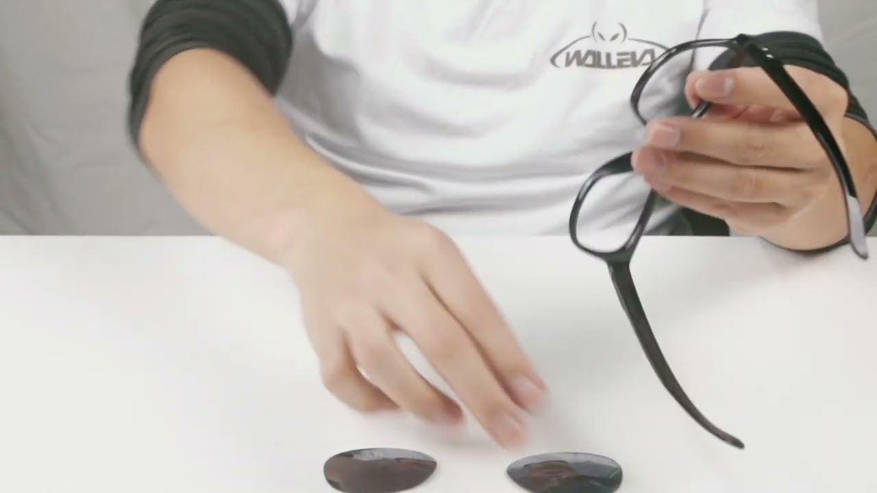 How to Replace Oakley Stringer Sunglass Lenses By Walleva - YouTube