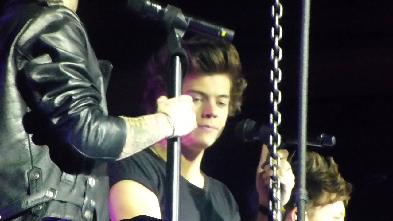 One Direction - Moments, Oberhausen 04.05.2013