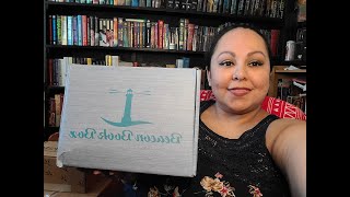Unboxing/Beacon Book Box