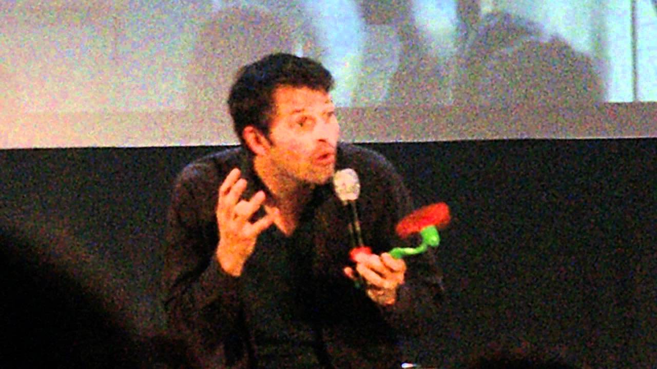 JIB3 -  48 - Misha abt West learning sign language