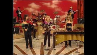 The Mandrell Sisters entertain us with their Talent