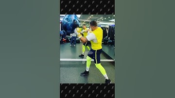 Oleksandr Usyk perfecting his uppercuts🔥 #oleksandrusyk #usyk #boxingtraining