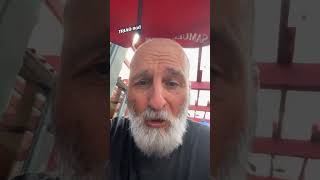 O Viyo Μεγαλωσε...