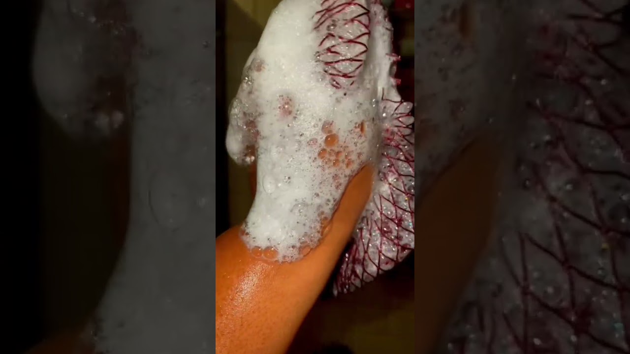 TREE HUT WATERMELON FOAMING GEL WASH