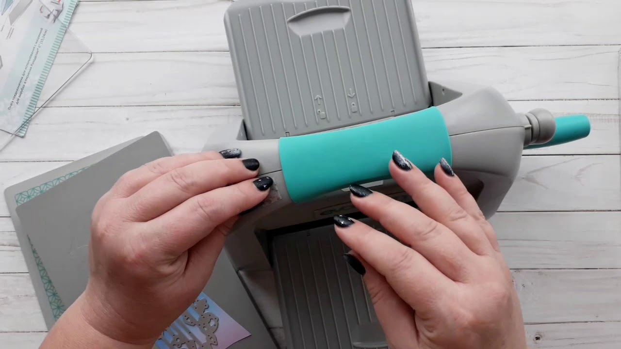 Обзор и сравнение платы для машинок для вырубки от Evolution Advanced WRMK и от Рукоделие.