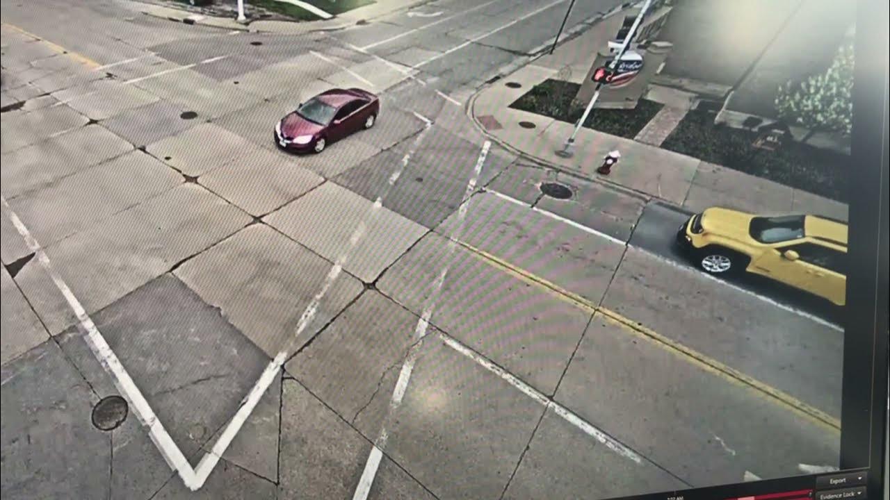 Intersection Monitoring Using a Theia SL183A Lens - YouTube