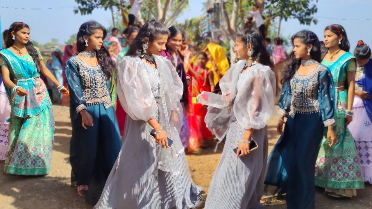 विमल अलीन का ना ही जो दोस्त /Govind bhahor beautiful girls Timli dance ...