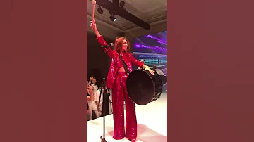 ميريام فارس في دبي هذا الحلو الدبكة هي الچوبي 