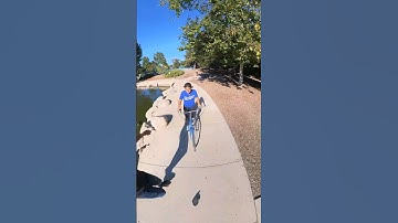 Banana in the Park #shorts #jmkride #freeskate #skate #bicycle #familytime #trickshots