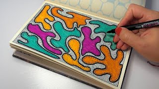 🌈 Doodle Patchwork – Colorful Shapes & Flowing Lines