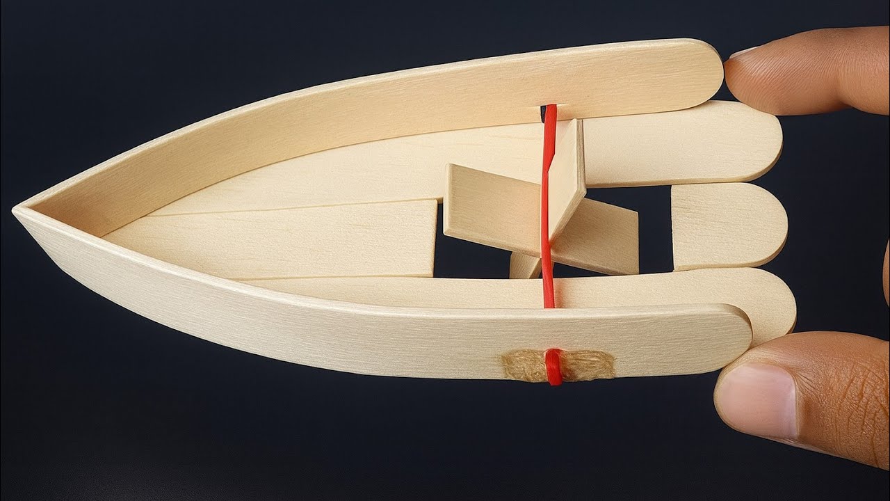 DIY PoWERFULL SIMPLE BOAT WITH ICE CREAM STICKS| Homemade Rubber Band boat with popsicle sticks!