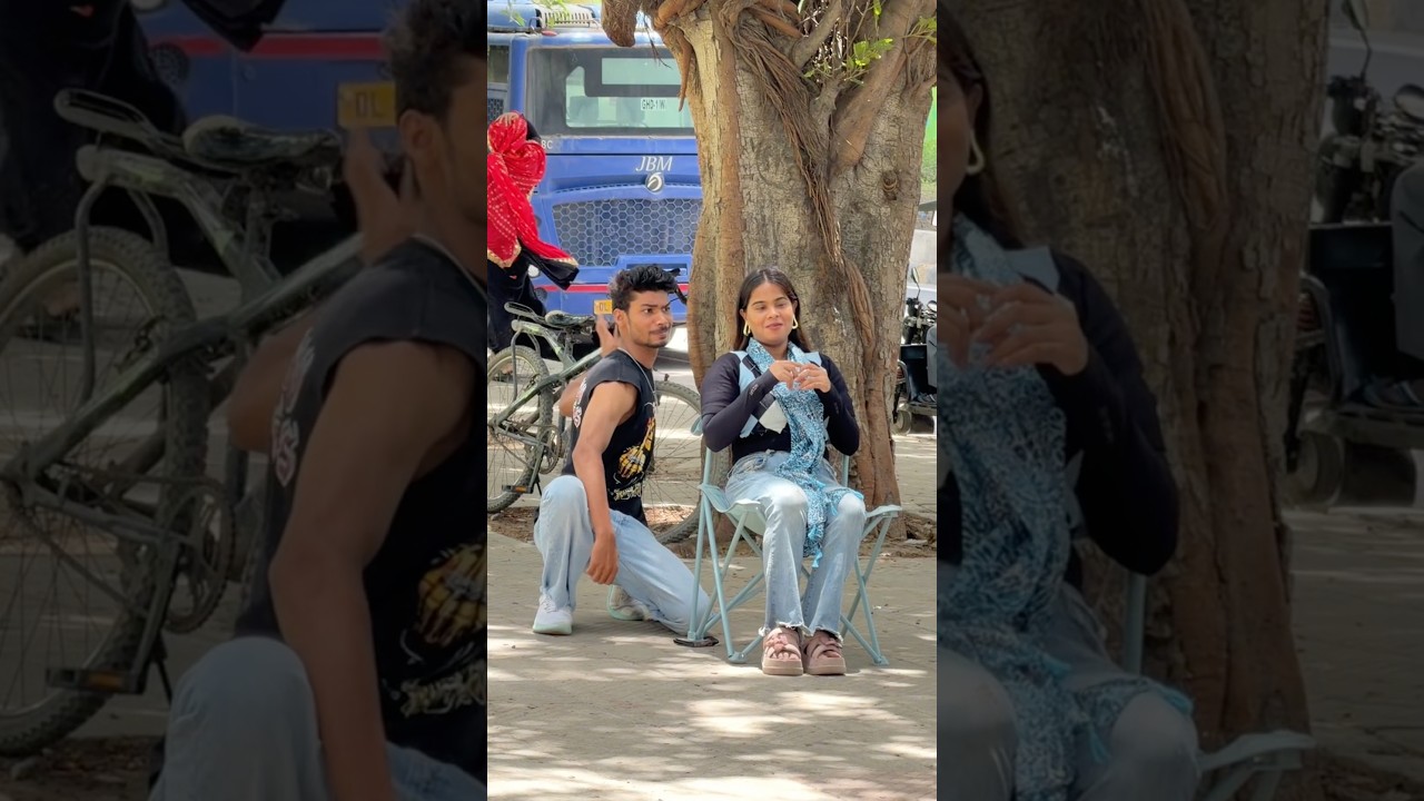 लड़की नें पगल बना दिया 😂 #viral #funny #shortvideos #ytshorts #prank