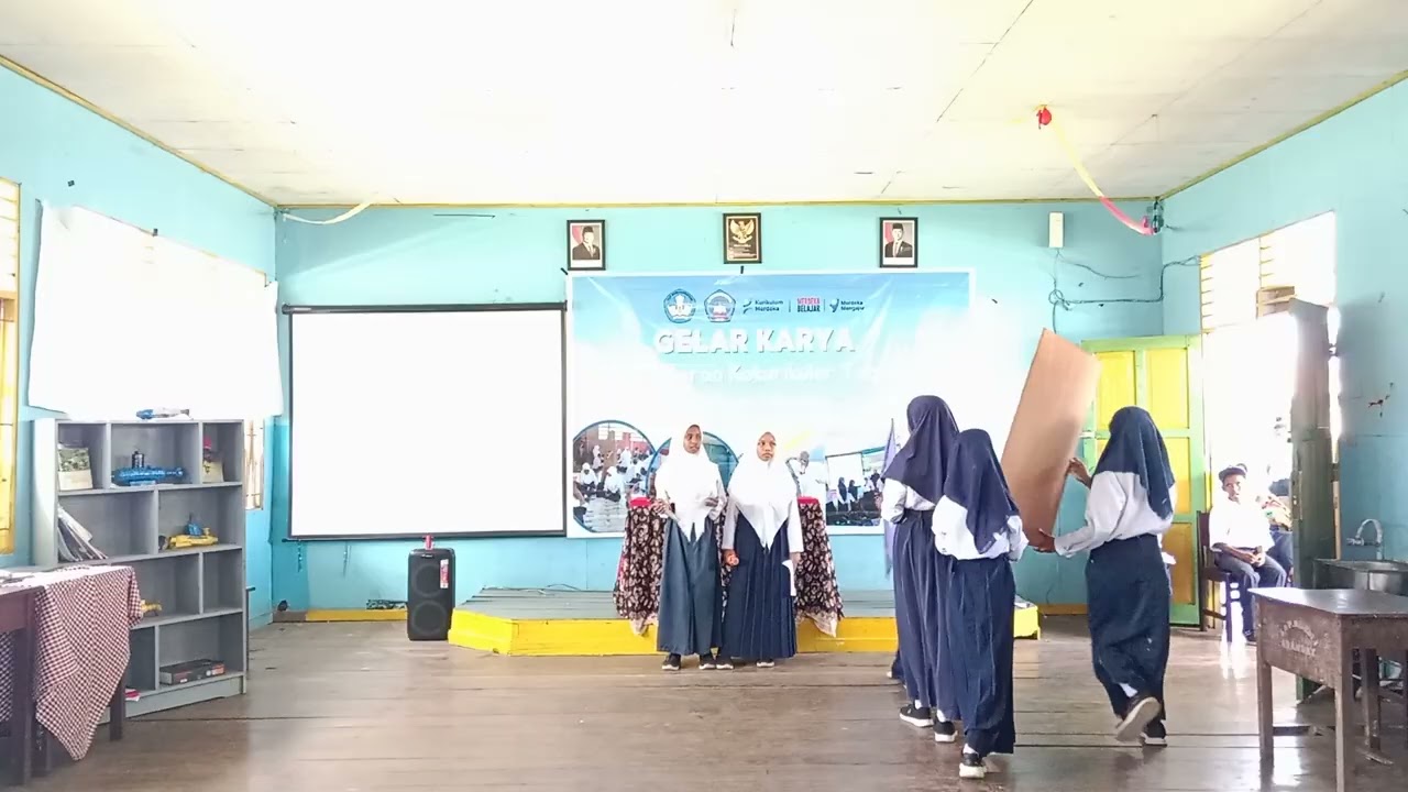Gelar karya SMP negeri 1 tomu