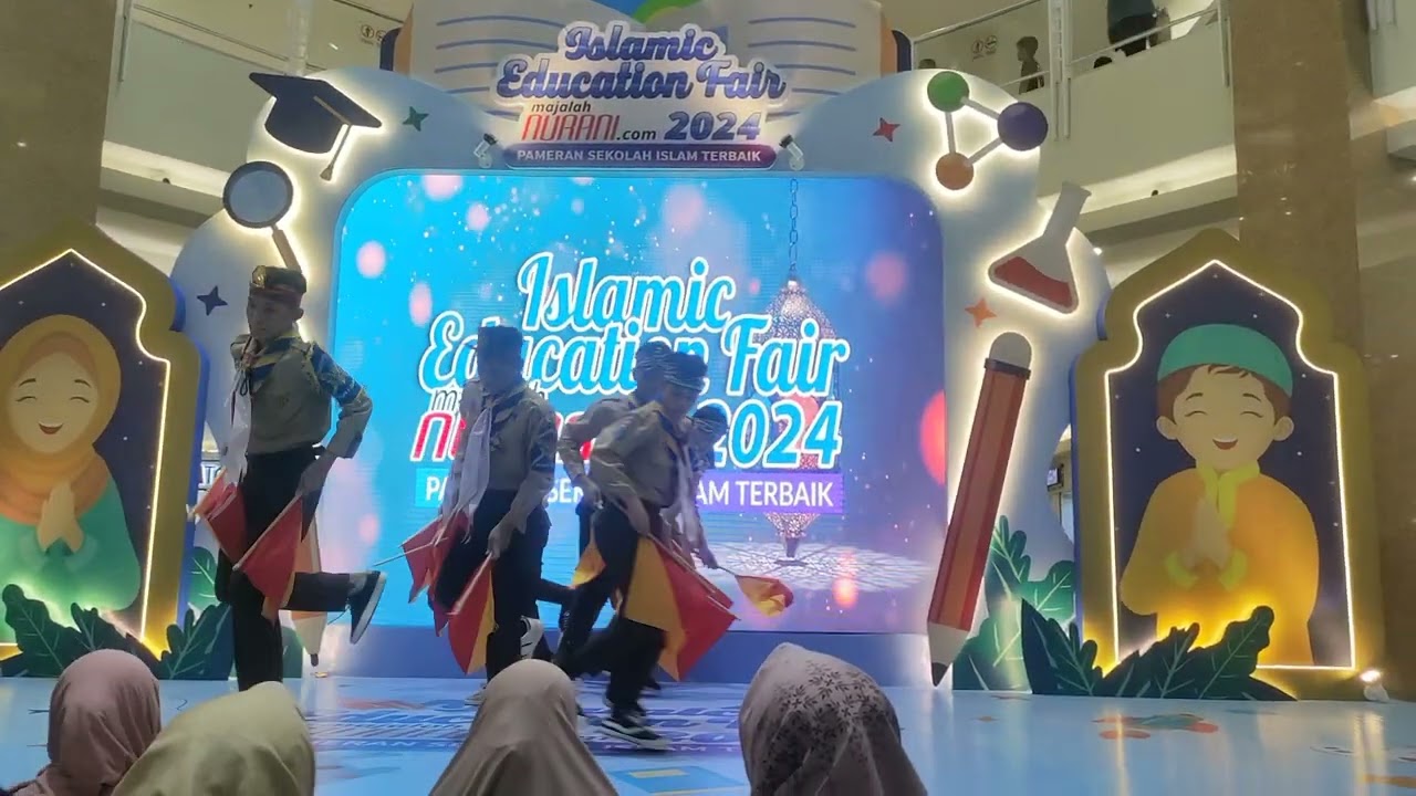 Semaphore Dance by MTS Unggulan Amanatul Ummah Surabaya