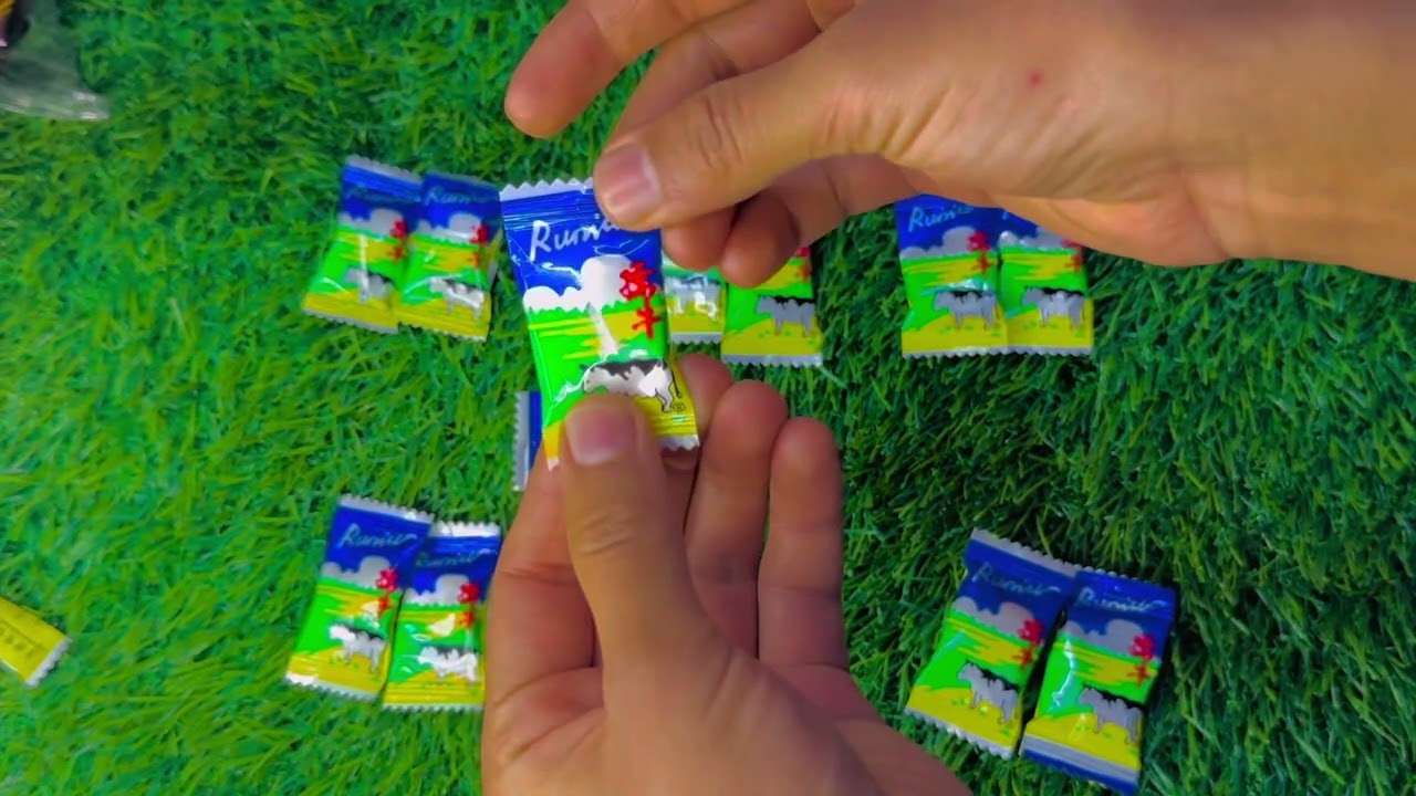 Candy opening 🍭🍫🍬 unboxing candy’s yummychoclates 