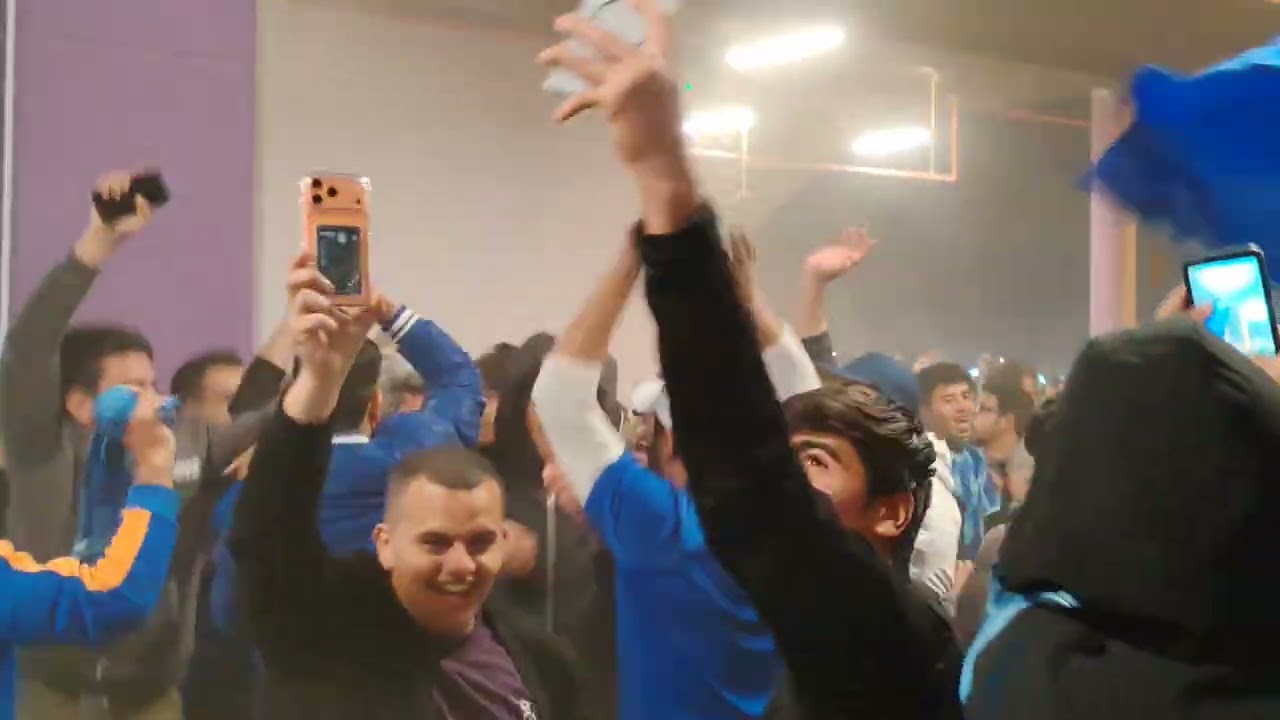 احتفالات جمهور الجوية بعد الفوز على النجف مع لاعبين #جمهور #الجوية 