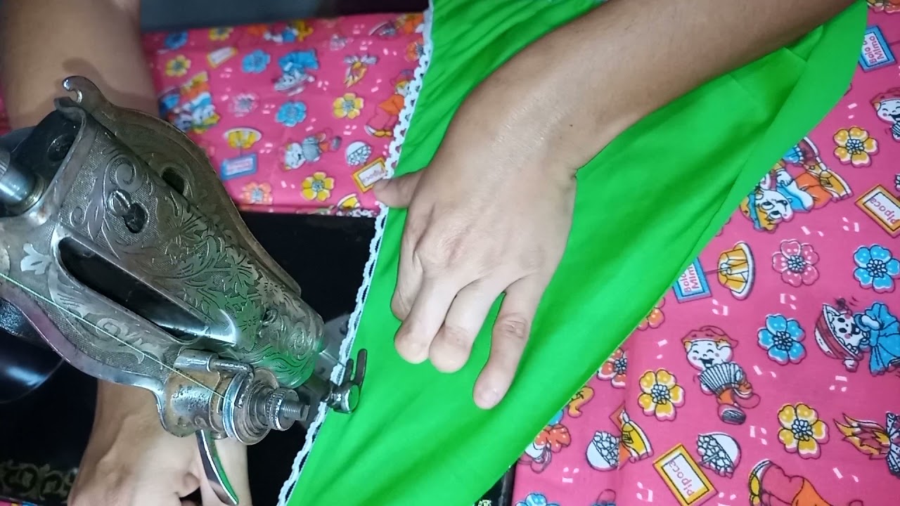 como fazer calcinha  na máquina reta pretinha e rebater o elásticos