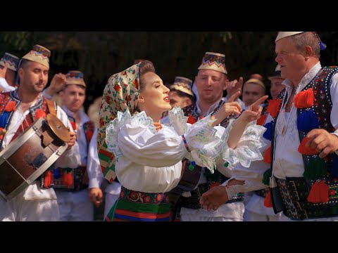 Oana Font - Mură neagră-n Postu’ Mare