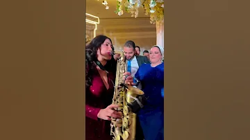 اول ما قولت للعريس البنت دي عايزه بوسه ماصدق I Love It 