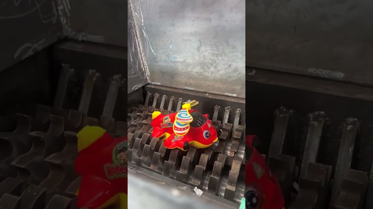 plastic waste shredder machine. plastic crusher. plastic recycling machine. plastic shredder.