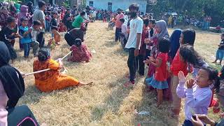 final lomba tarik tambang ibu-ibu desa Tegal Sembadra